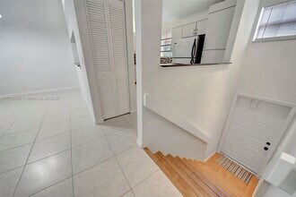 204 Congressional Way in Deerfield Beach, FL - Building Photo - Building Photo