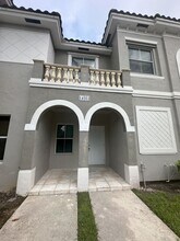14051 SW 49th St in Miramar, FL - Building Photo - Building Photo