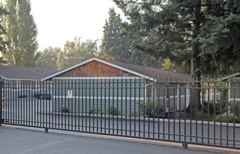 Stone Mark Village in Puyallup, WA - Building Photo - Building Photo