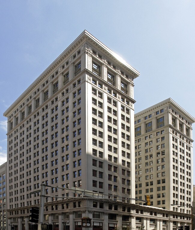 Marquette Apartments in St. Louis, MO - Foto de edificio - Building Photo