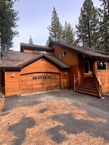 13525 Northwoods Blvd in Truckee, CA - Building Photo