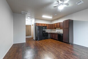 Georgia Villas II in Amarillo, TX - Building Photo