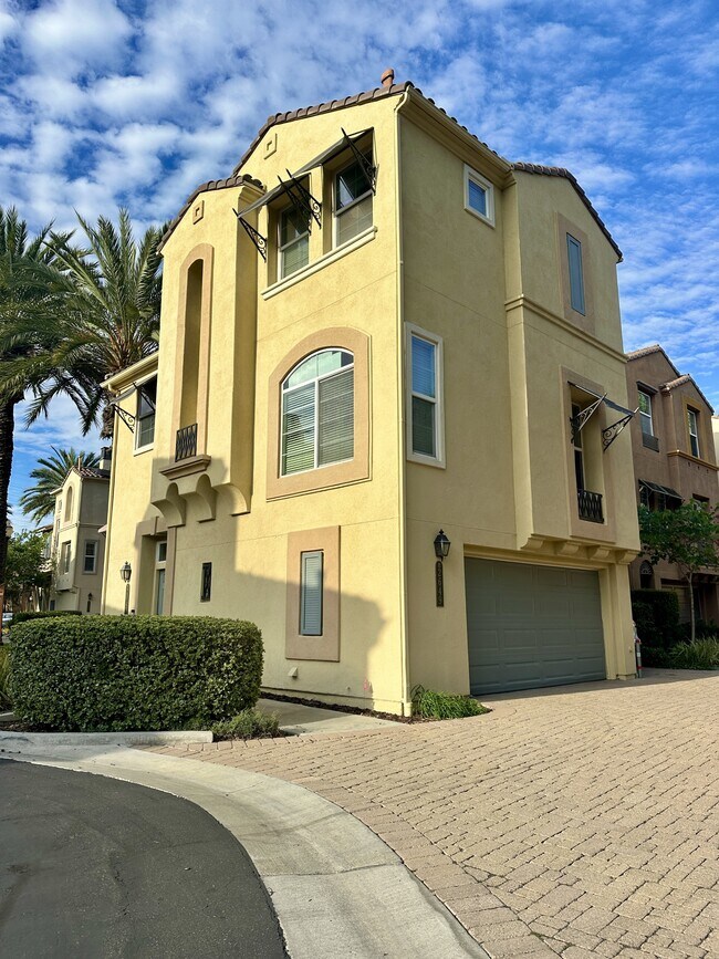 2649 Villas Way