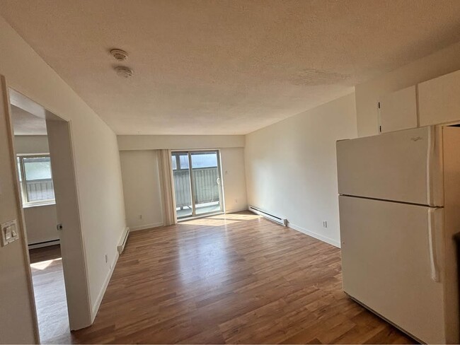 property at 850-850 Rupert Terrace
