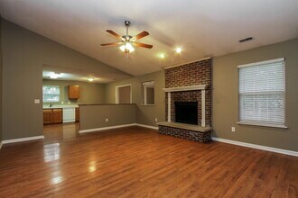 17913 Sanibel Cir in Noblesville, IN - Building Photo - Building Photo