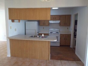 627 Bittern Ct in Poinciana, FL - Building Photo - Building Photo