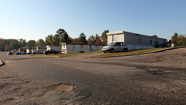 Alta Mobile Home Park in Clayton, NC - Building Photo - Building Photo