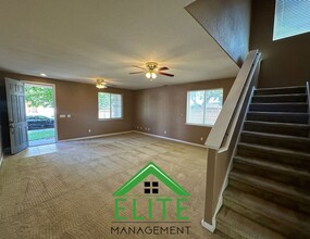 8523 Madden Dr in Stockton, CA - Building Photo - Building Photo
