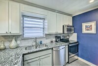 2211 Blodgett St photo'