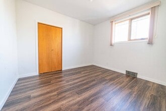 368 Dufferin St in Thunder Bay, ON - Building Photo - Building Photo