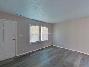 5613 Norton Ave in Louisville, KY - Foto de edificio - Building Photo