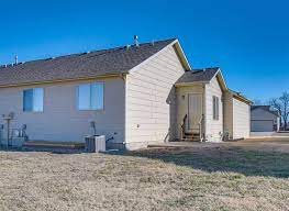 9932 E Kinkaid Cir in Wichita, KS - Building Photo - Building Photo