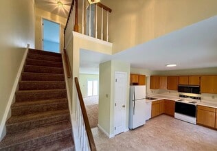 2814 Kingston Dr in Sinking Spring, PA - Building Photo - Building Photo