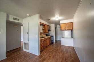 1801 Cheryl Dr in Caldwell, TX - Building Photo - Building Photo