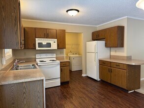 15543 144th Ave, Unit 15543 144th Avenue in Spring Lake, MI - Building Photo - Building Photo