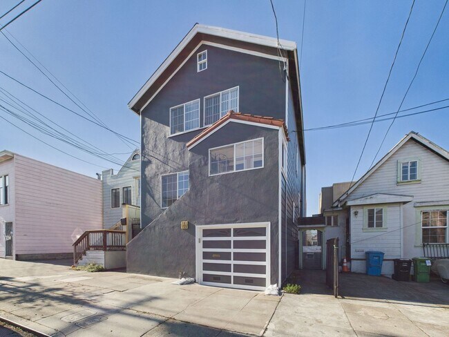 259 Brighton Ave in San Francisco, CA - Building Photo - Building Photo