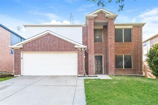 1220 Cheyenne Ct in Saginaw, TX - Building Photo