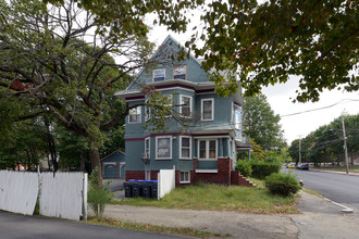 104 Olney St in Providence, RI - Building Photo - Building Photo