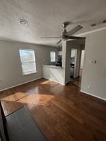 5905 Lewis St Apartamentos