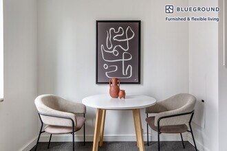70 W 45th St in New York, NY - Building Photo - Building Photo