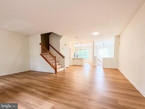 11438 Abner Ave in Fairfax, VA - Building Photo - Building Photo