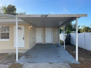 1208 Carlton Ave in Lake Wales, FL - Building Photo - Building Photo