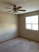 1385 waxwing ave in Brighton, CO - Foto de edificio - Building Photo
