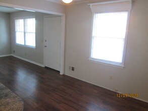 2001 Apple Valley Rd in Columbia, SC - Building Photo - Building Photo