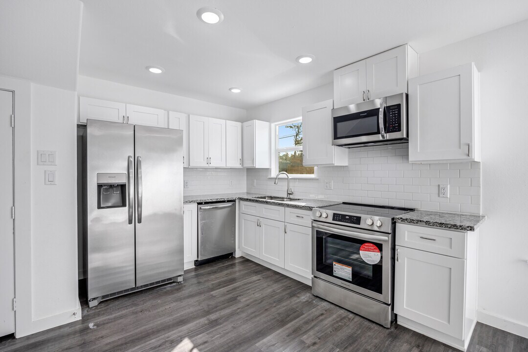 5719 Polly St in Houston, TX - Building Photo