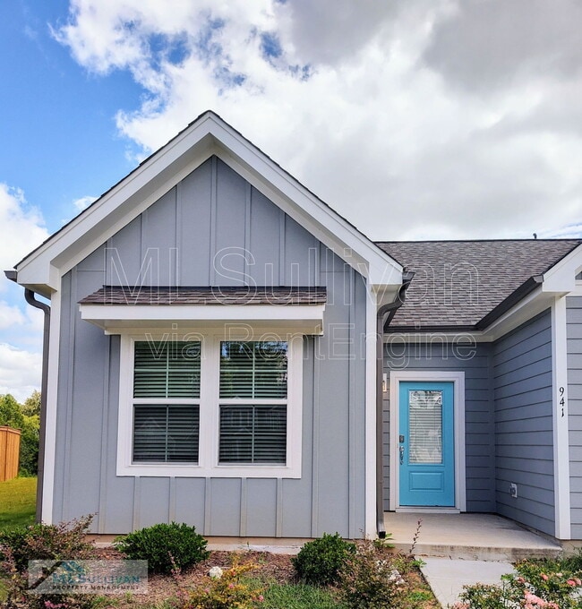 941 Steep Mdw Ln in Mebane, NC - Building Photo - Building Photo