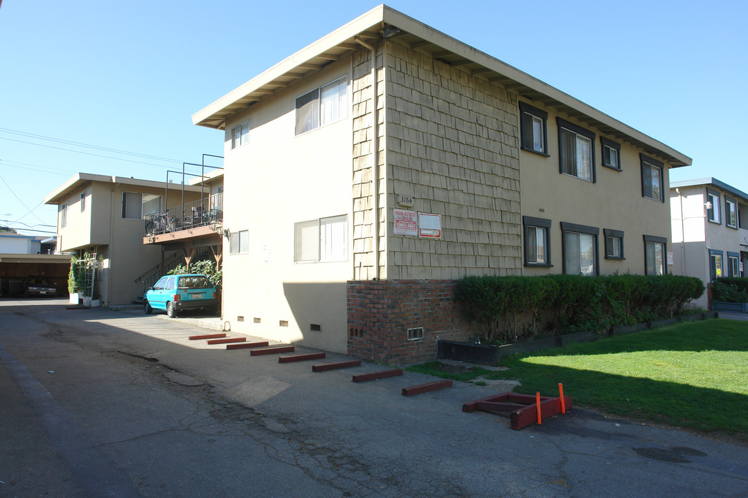 3184 Cadillac Dr in San Jose, CA - Building Photo