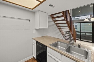 144 W Rockrimmon Blvd in Colorado Springs, CO - Building Photo - Building Photo