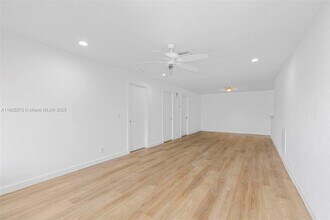 16330 NW 45th Ave in Opa Locka, FL - Building Photo - Building Photo