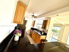 1824 Brickell Ave, Unit 4 in Miami, FL - Building Photo - Building Photo