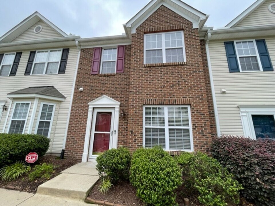 11 Edgebrook Cir in Durham, NC - Building Photo