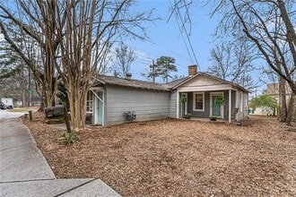 3110 Rockbridge Rd in Avondale Estates, GA - Building Photo - Building Photo