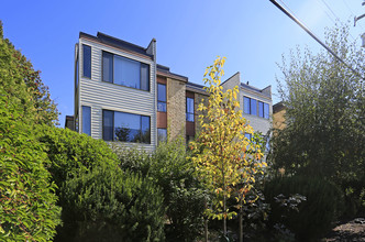 Wiltshire House in White Rock, BC - Building Photo - Building Photo