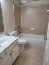 2114 Hailston Dr NW in Duluth, GA - Building Photo - Building Photo