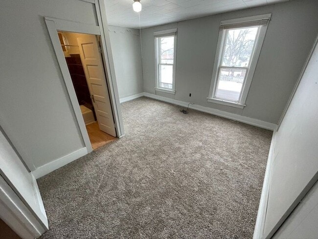 105 N State St in Chippewa Falls, WI - Building Photo - Building Photo