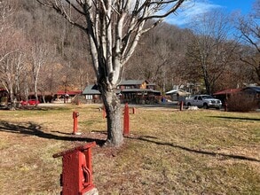 23 Crider Cir in Maggie Valley, NC - Building Photo - Building Photo