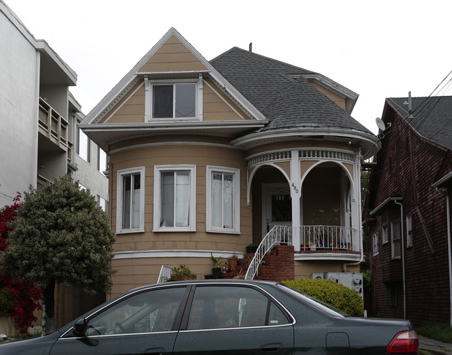 480 37th St in Oakland, CA - Foto de edificio - Building Photo