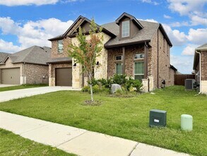 11204 Gold Pan Trail in Aubrey, TX - Building Photo - Building Photo
