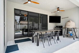 7102 Rockwood Rd in Jupiter, FL - Building Photo - Building Photo