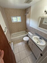 121 Rose Dr-Unit -C in Ronkonkoma, NY - Building Photo - Building Photo