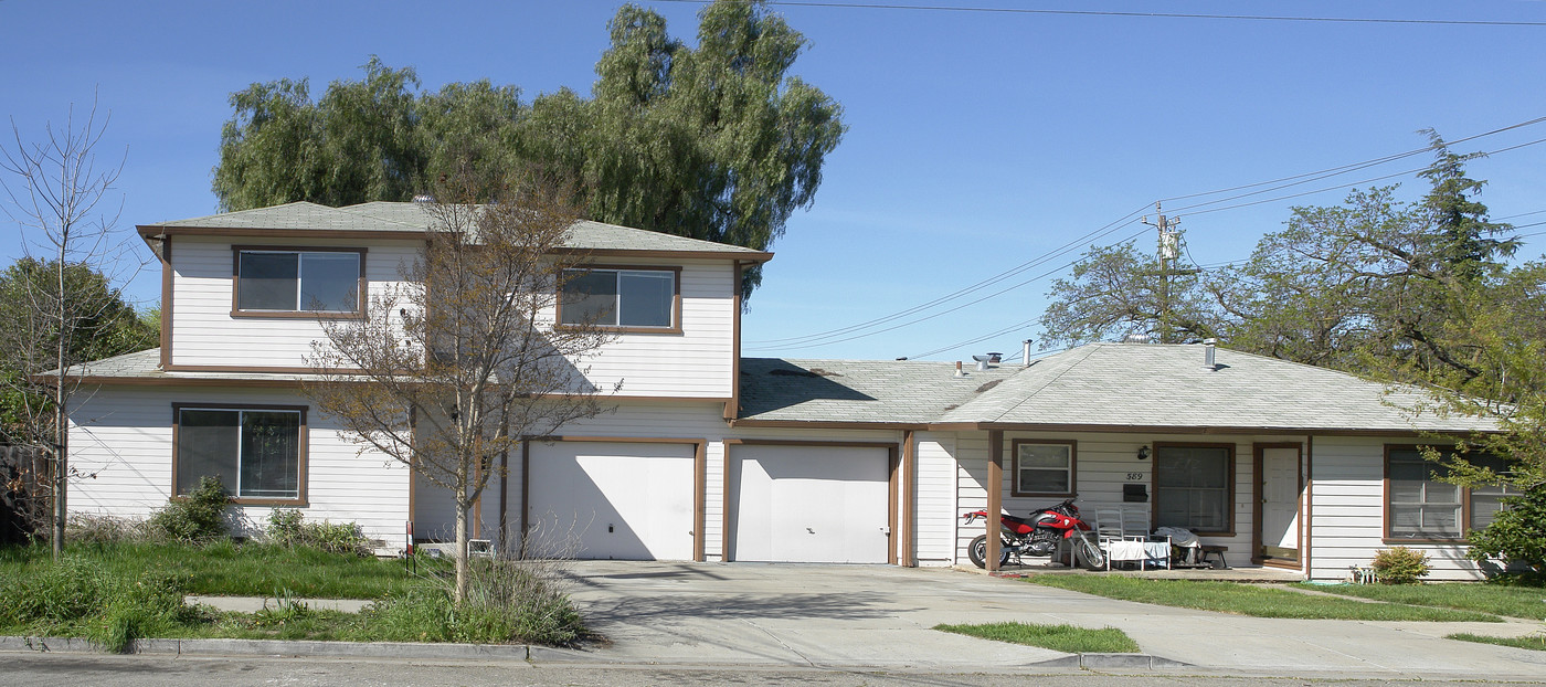 585-589 N K St in Livermore, CA - Building Photo