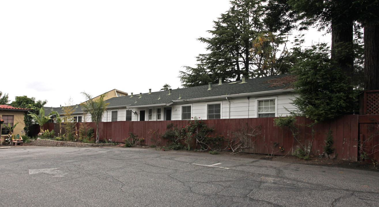 611 Soquel Ave in Santa Cruz, CA - Building Photo