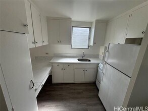 1060 Green St in Honolulu, HI - Building Photo - Building Photo