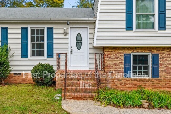 810 Applegate Ct in Gastonia, NC - Building Photo - Building Photo