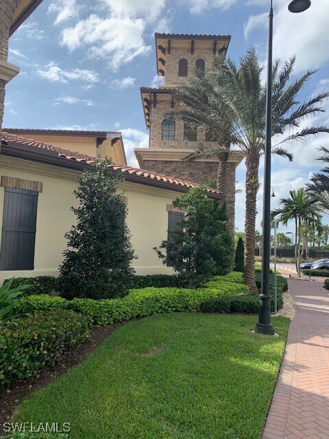 9236 Glenforest Dr in Naples, FL - Building Photo - Building Photo