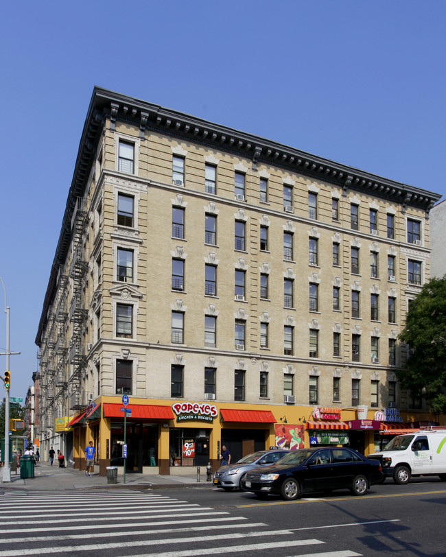 2738 Frederick Douglass Blvd in New York, NY - Foto de edificio - Building Photo